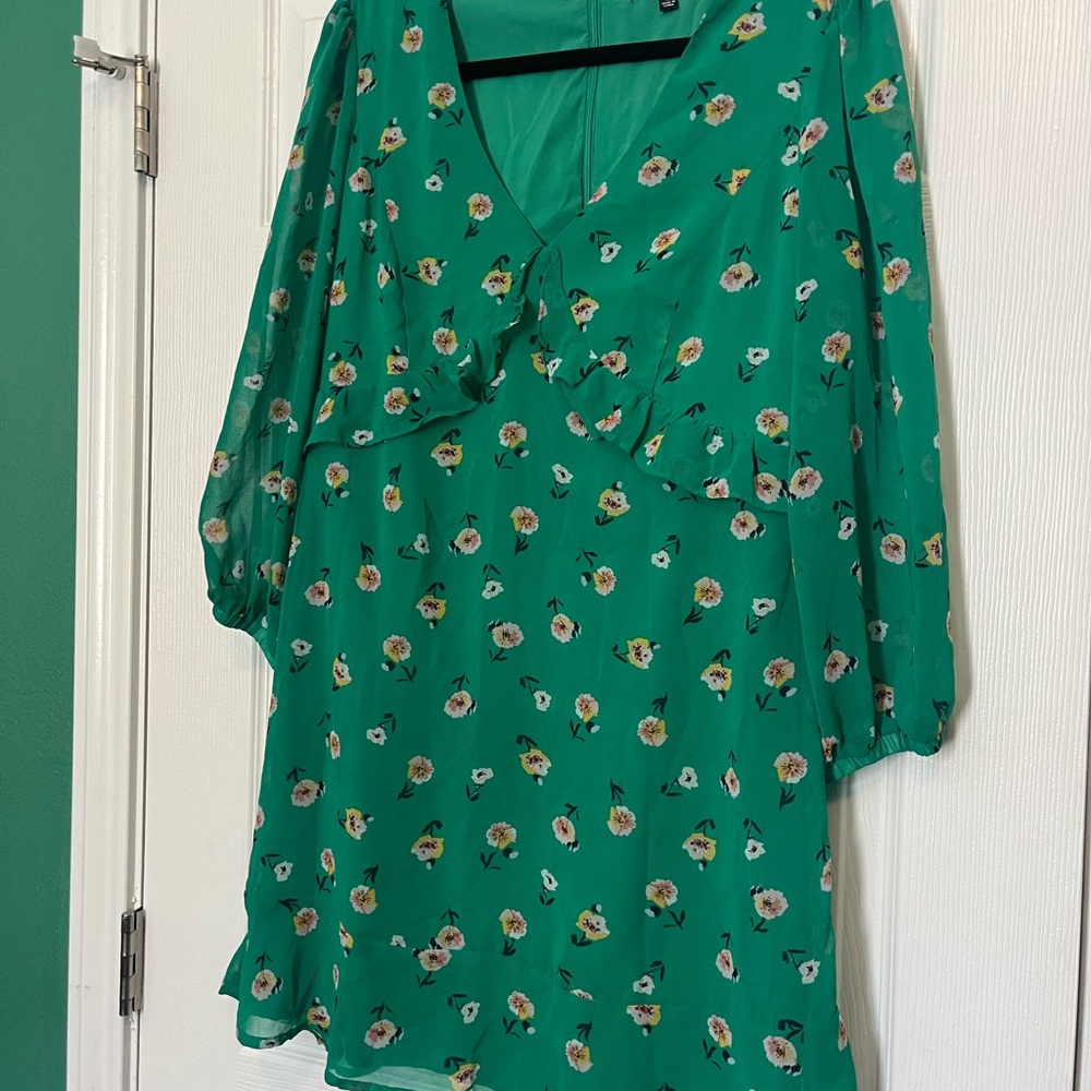 Lulu's Green Floral Long Sleeve Dress